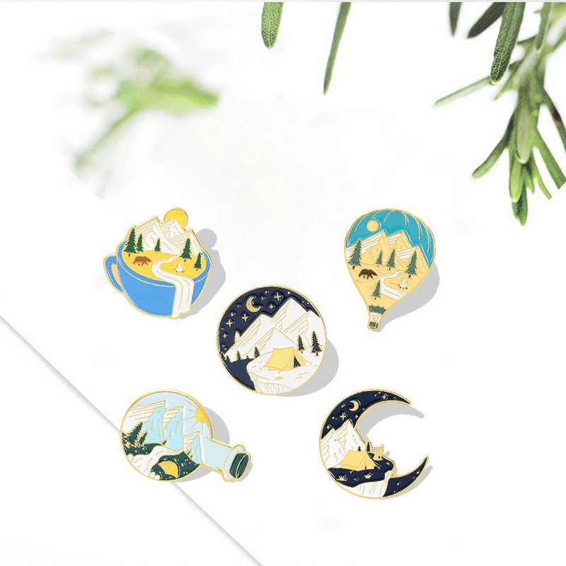Camping Adventure Enamel Pins  - Outdoor Adventure Friends 评论和价格